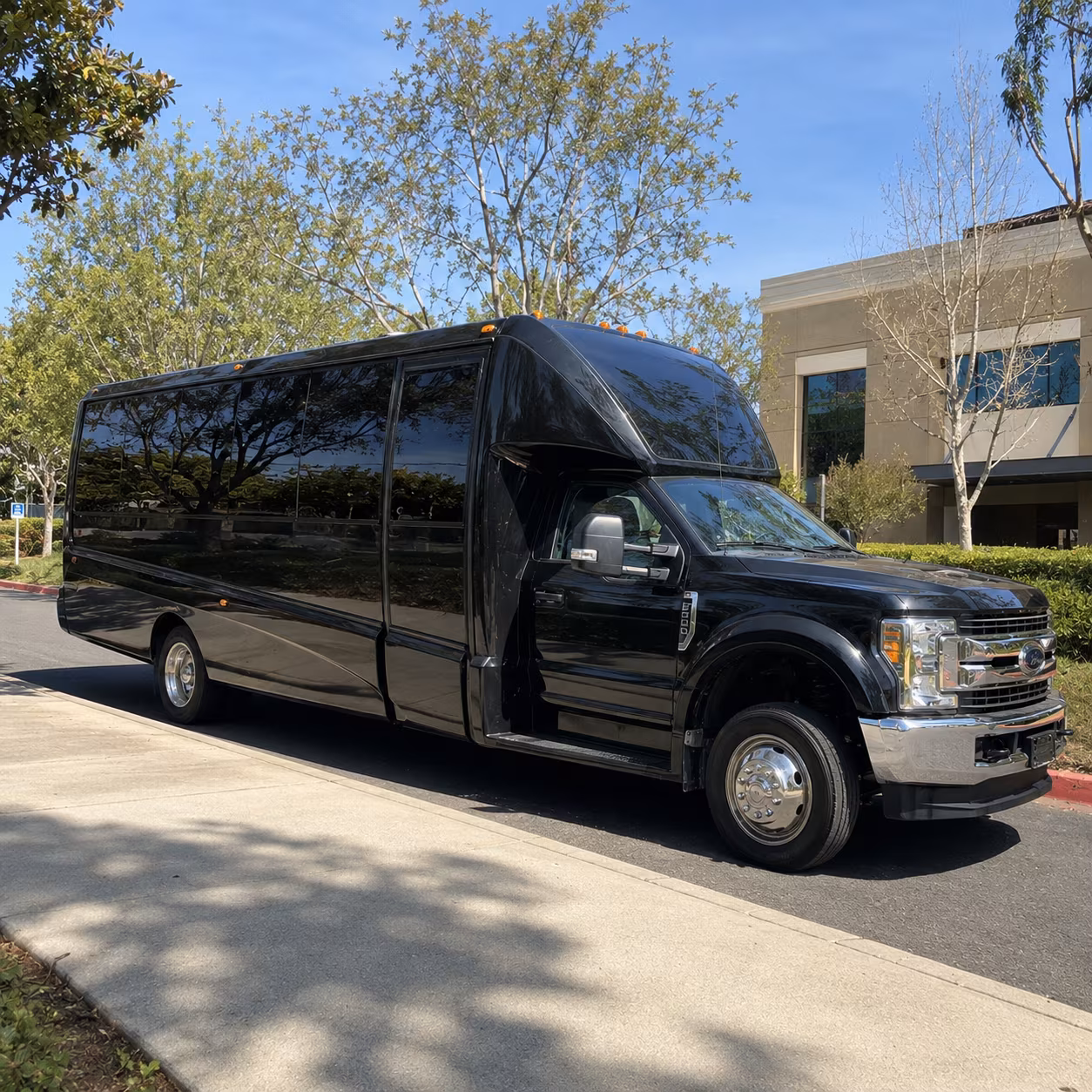 Beaumont Homecoming & Prom Party Bus Rentals