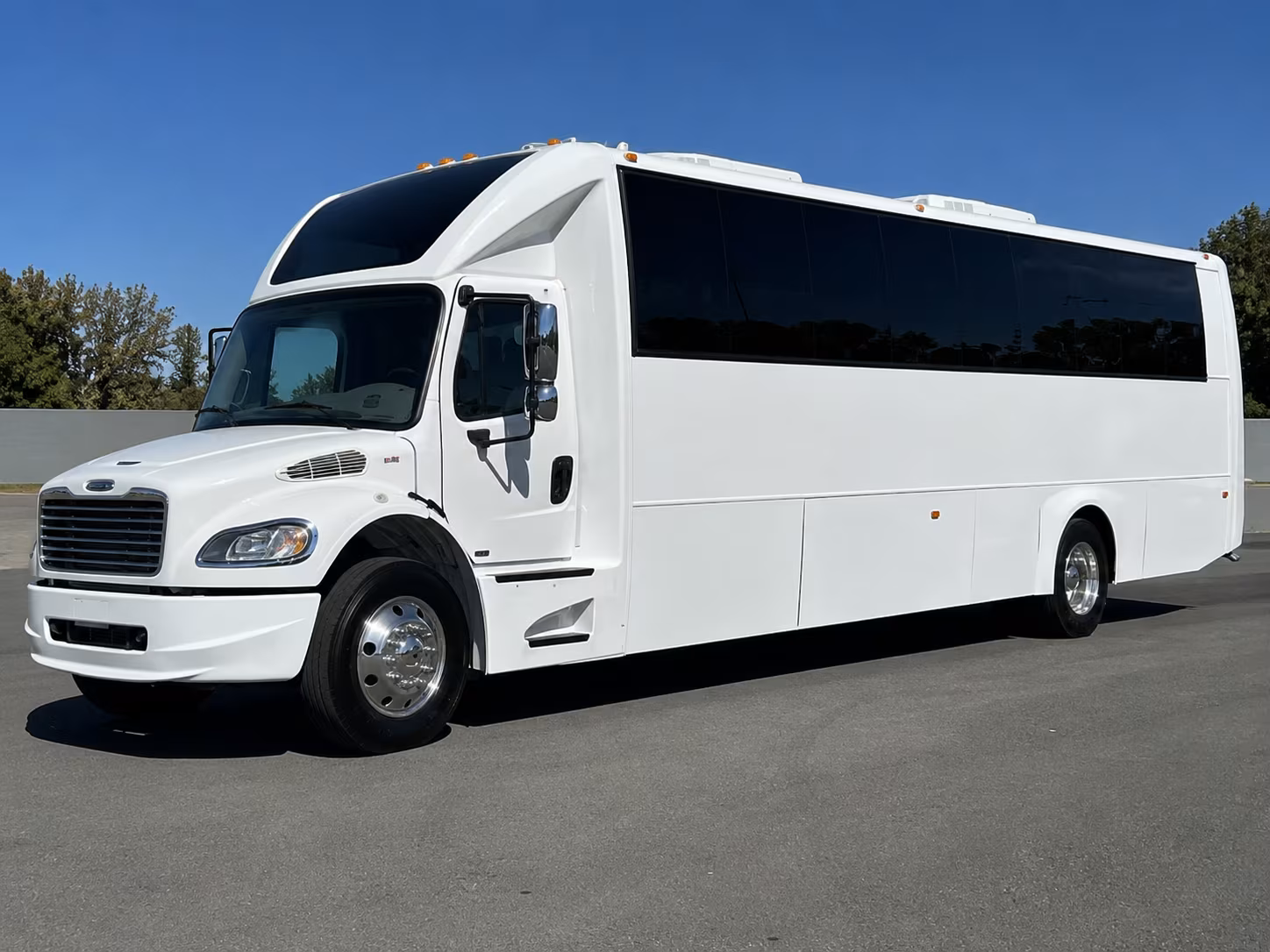 Gulfport Birthday, Sweet 16, & Quinceañera Party Bus Rentals
