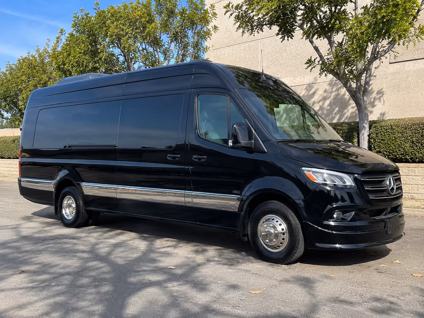 Lafayette Airport Shuttle & Transportation party bus exterior
