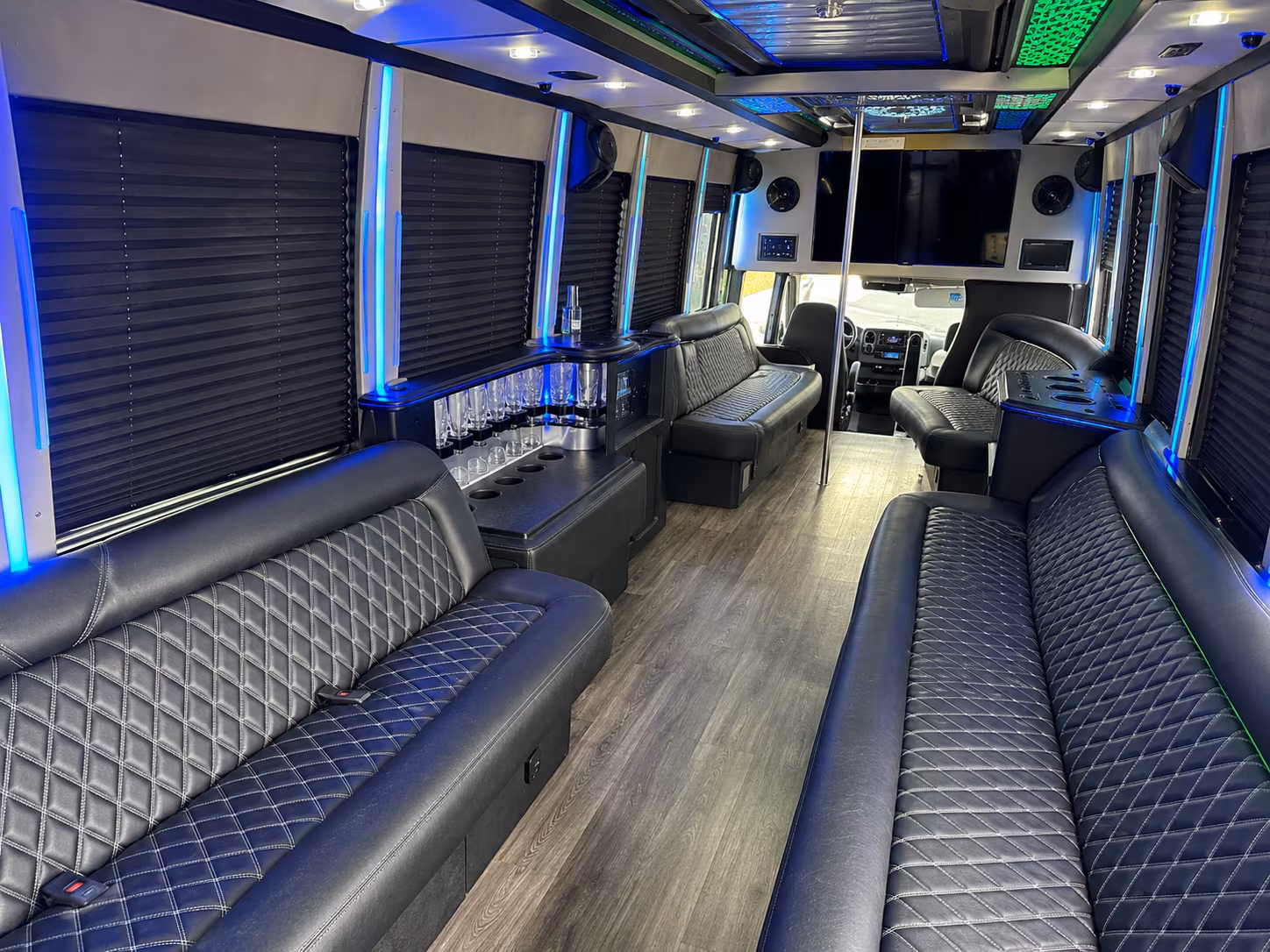 Lafayette Birthday, Sweet 16, & Quinceañera Transportation party bus exterior