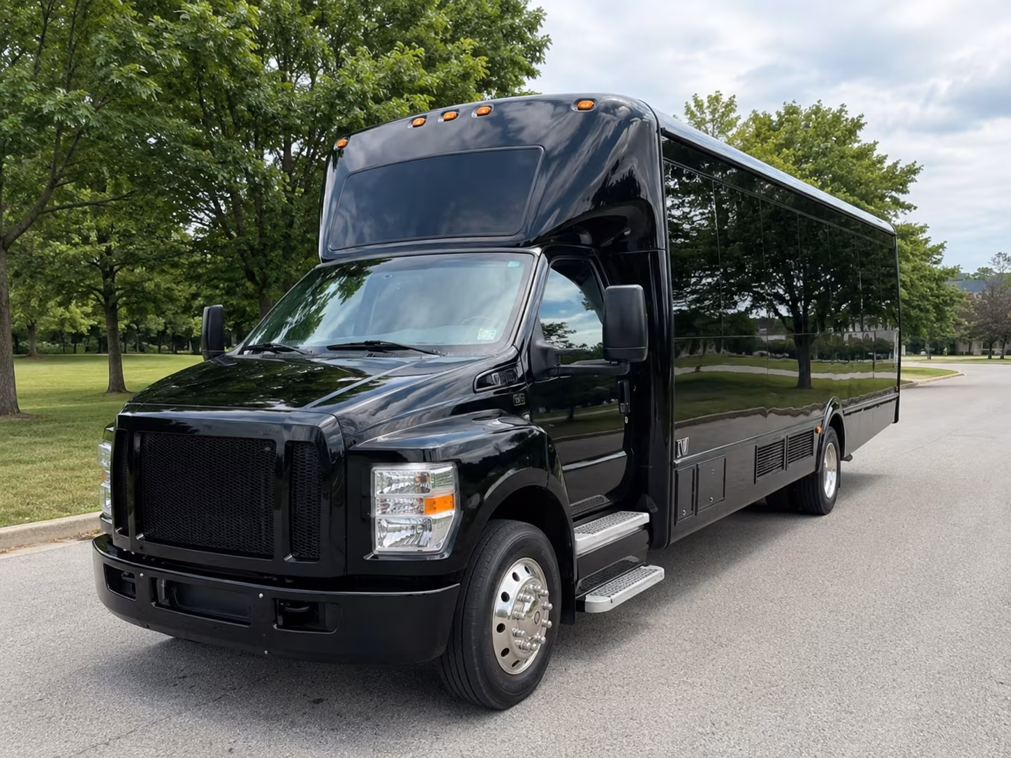 Lake Charles Homecoming & Prom Party Bus Rentals